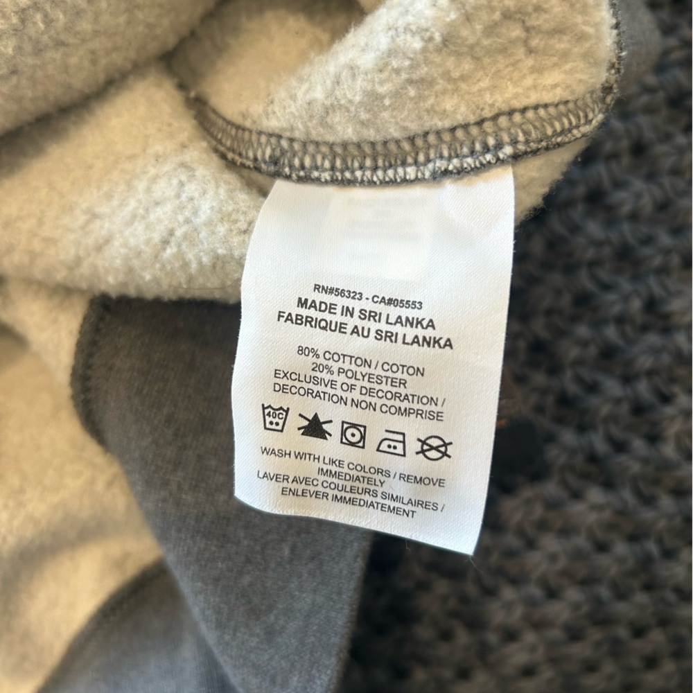 Nike Men's Dark Gray Crewneck Sweatshirt - Picture 5 of 7